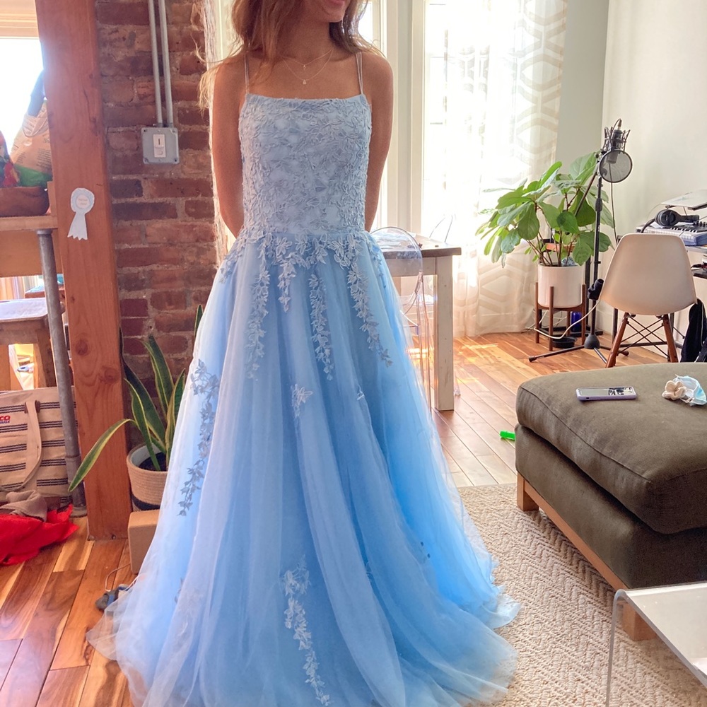 Prom Dress Lace Formal Evening Gowns Appliques Wedding Guest Dress Tulle Long